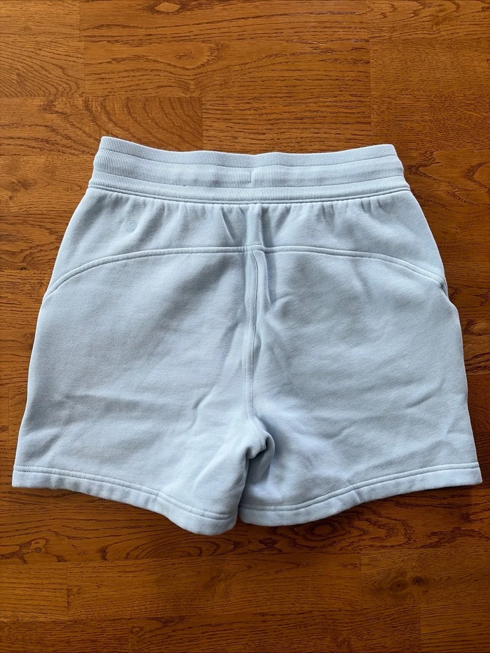 Lululemon Softstreme High-Rise Shorts 6 Black Pockets 4